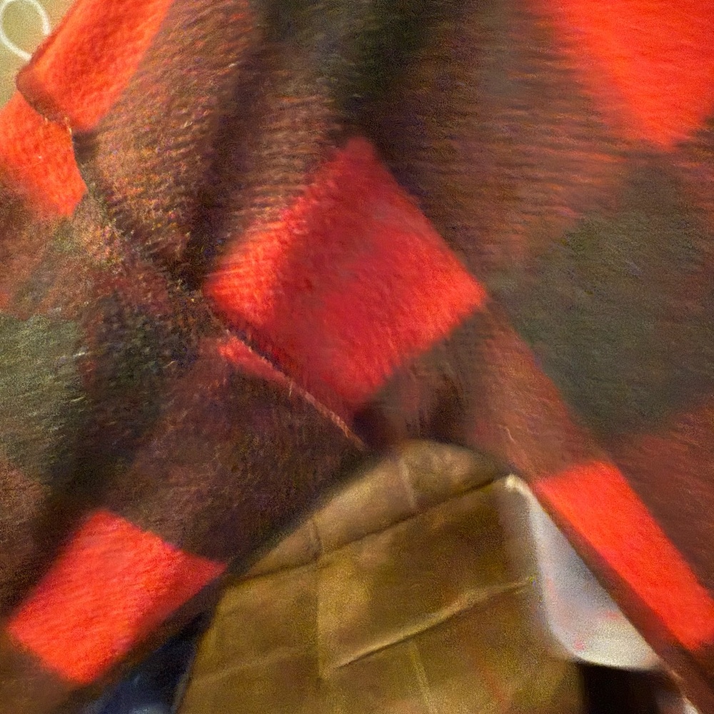 ❤️ **Now N Forever Buffalo Plaid Pullover – Size M (Made in L.A.)** 🖤 - Picture 3 of 6